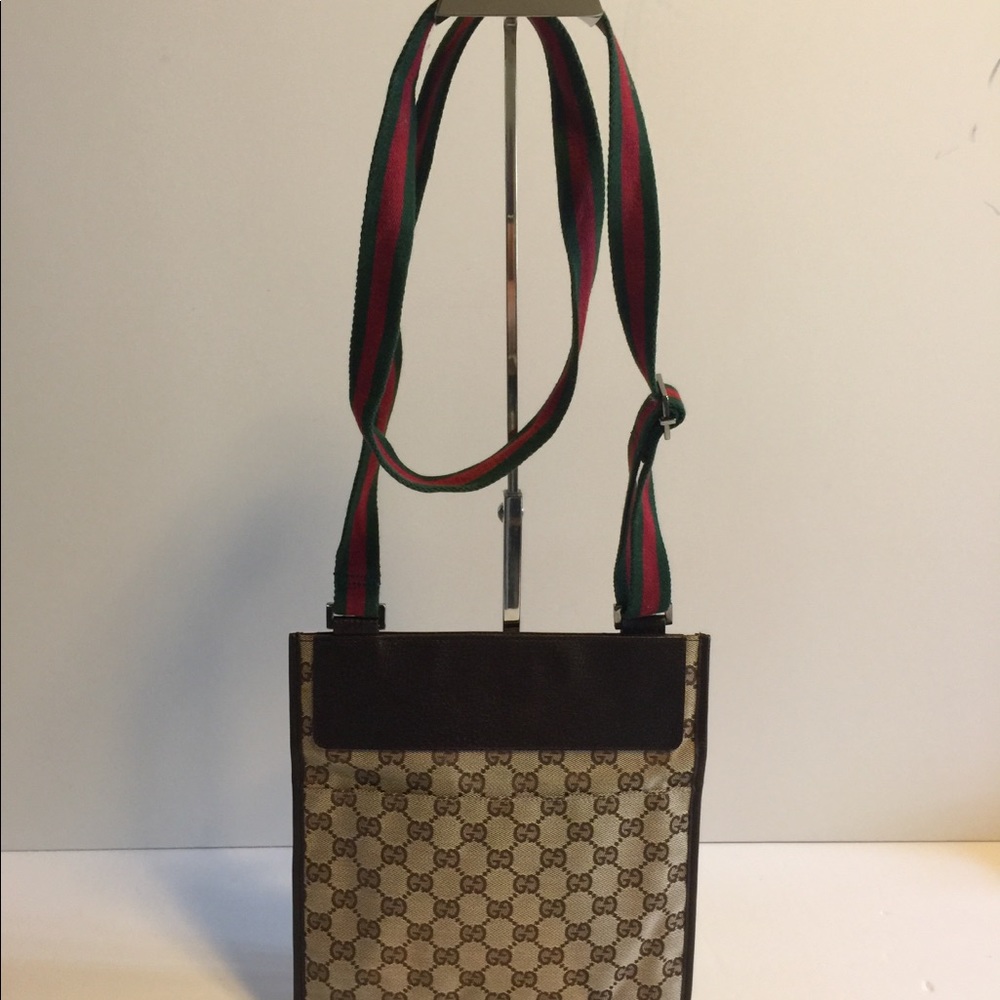 Authorities pre owned Gucci sling /crossbody bag